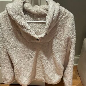 Cozy Cream pullover Hoodie size small